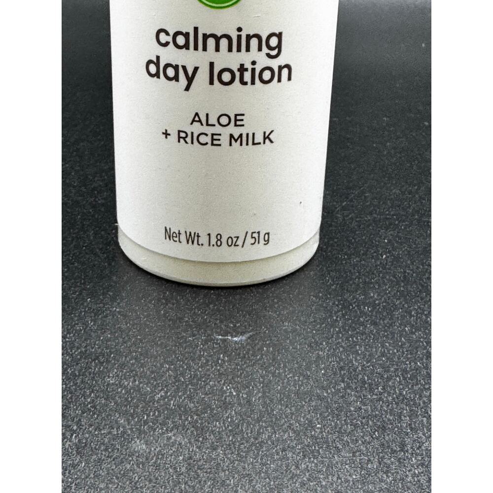 NWT Burts Bees Calming Day Lotion 1.8oz NO BOX - Picture 2 of 4